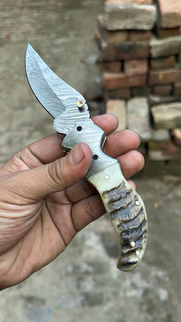 Pearlridge Damascus Folder 7