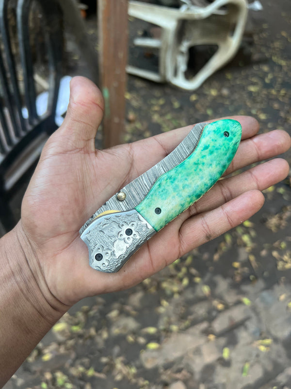 Jadeline Damascus Folder 7