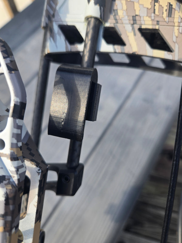 Clip-on Archery Quiver Hanger