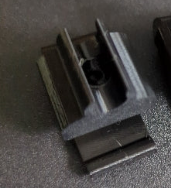 Clip-on Archery Quiver Hanger
