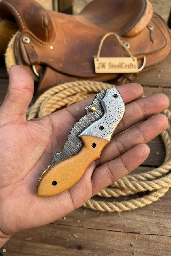 Honeywood Hawkbill Folder Knife 8